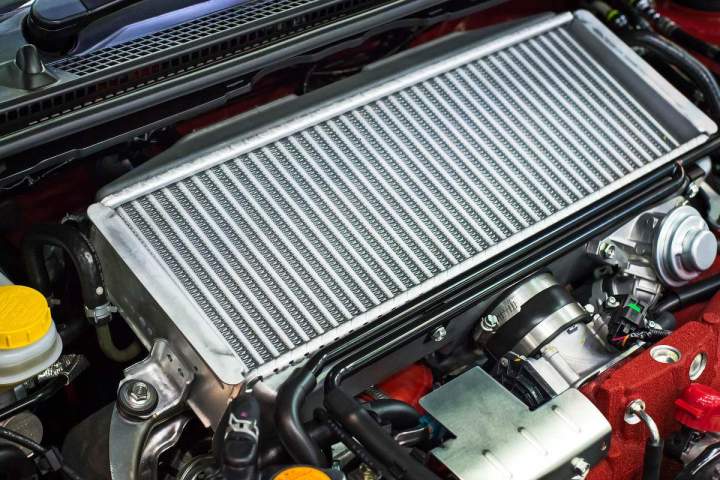 Nous vendons des pièces détachées pour les climatisations automobiles.